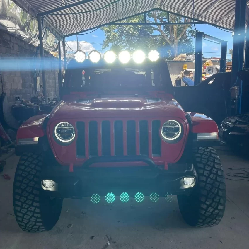 Auxbeam  7Inch 210W Round Spot Beam Off Road LED Driving Lights | Auxbeam LED Driving Lights | Auxbeam - Image 3